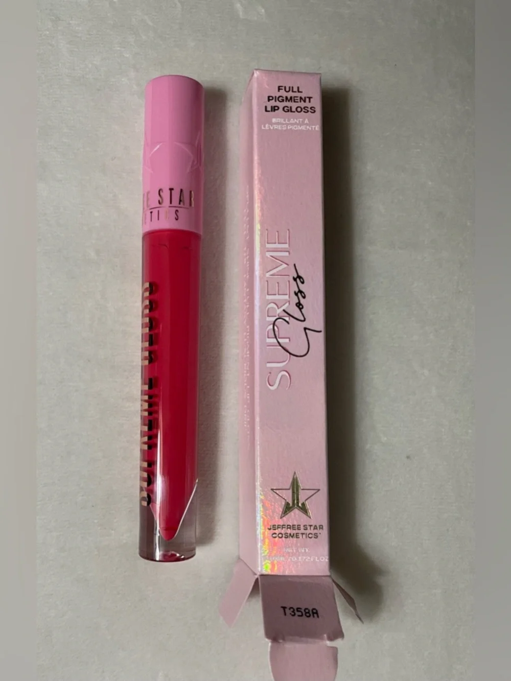 Jeffree Star Supreme Gloss NWT Full pigment Lip Gloss Watermelon Soda Red
